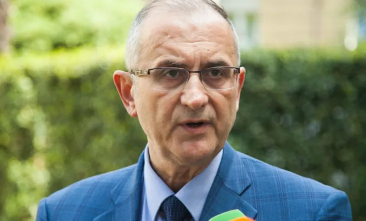 Sipas lugës së supës që u jep Rama, tufa me hajvanë mediatikë e cipëplasur, ka hallin e opozitës