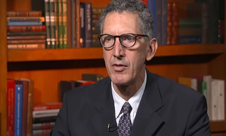 Situata në Kosovë, katastrofë/ Edward Joseph: Kaosi politik po i jep avantazh Serbisë