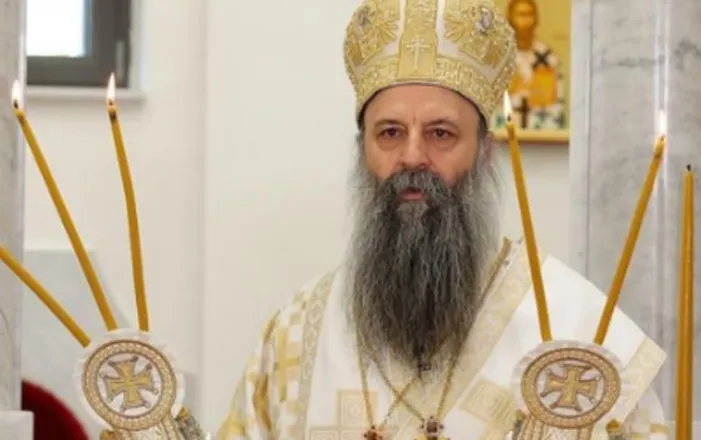 Skandal në Kishën Ortodokse Serbe/ Kryepeshkopi akuzohet për abuzime dhe presion psikologjik ndaj punonjësit të kishës