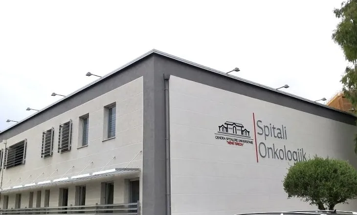 Skandal në Onkologjik/ Pacientëve u shtyhet kimioterapia për shkak të pushimeve