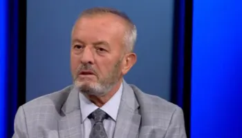 Skandali me çmimin e naftës, Sejdarasi: U shtrenjtua që në ditën e dytë të luftës, çmimet i rrit vetëm Rama