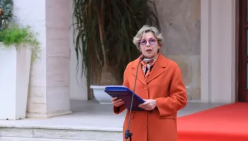 Skandali/ Ministrja e Shëndetësisë pranon dështimin: QSUT nuk do bëjë analiza për të shtruarit se nuk ka fonde