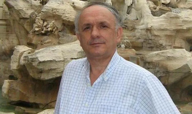 Sokrat Habilaj: E fundit iku larg mësuesja e fshatit…