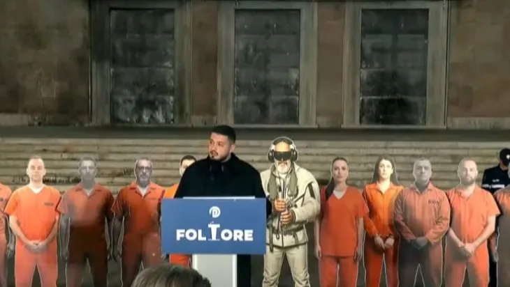 “Sot ju bëj thirrje, bashkohuni…”/ ‘Foltore’, Veizi: Opozita është thjesht ajo që po i çjerr maskën kësaj qeverie