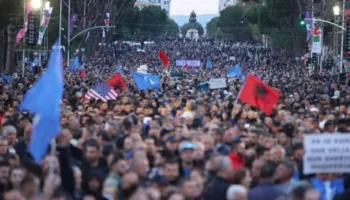 Sot protestë! Opzita “rrethon” Kuvendin, skenarët që priten të ndodhin