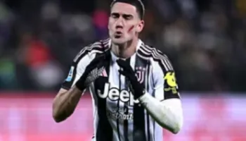 Spalletti përqafon sërish Vlahovic dhe Juventus punon për rinovimin me sulmuesin serb