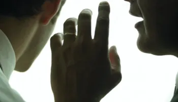 Studimi: Sekretet dëmtojnë shëndetin tonë mendor