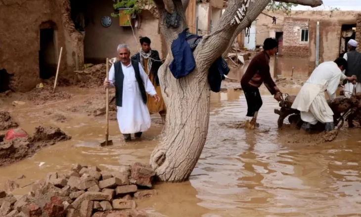 Stuhitë shkatërruese në Afganistan: 17 viktima dhe dhjetëra të plagosur nga përmbytjet dhe rrëshqitjet e dheut