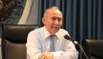 Sulltanët osmanë, vinë sëbashku në shqip