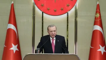 Sulmet e përbashkëta SHBA-Izrael! Erdogan: Rajoni rrezikon të përfshihet “në një unazë zjarri”