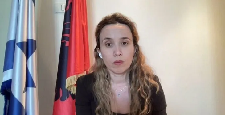 Sulmet në Izrael/ Ambasadorja shqiptare në Tel Aviv: 12 shqiptarë kanë kërkuar asistencë, si paraqitet situate