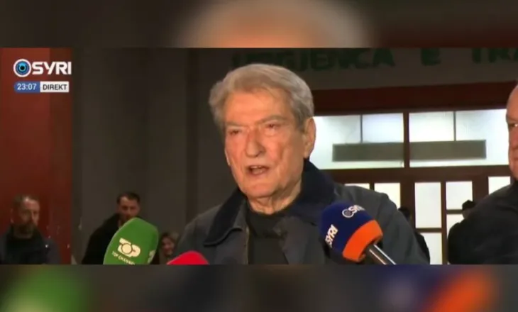 Sulmi brutal i policisë ndaj Berishës në protestë/ Lideri i opozitës: Kryekëput urdhër i Ramës! Pati frikë…