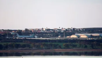 Sulmi iranian ndaj bazës britanike, Franca dhe Greqia dërgojnë sisteme anti-dronë në Qipro