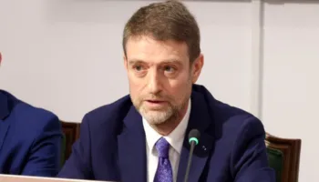 Sulmi kibernetik ndaj Kuvendit/ Hoxha: Të jemi më të vëmendshëm, Irani s’ndalet për të sulmuar Shqipërinë