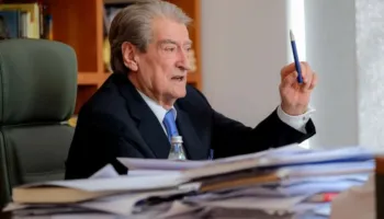 Sulmi ndaj Vokshi dhe ndaj aktivistëve të Lapajt, Berisha: Përpjekje të Edi Ramës për të shuar çdo zë opozitar!