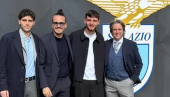 Sulmuesi kuqezi 19-vjeçar, vesh fanellën e Lazio-s, këtë herë si profesionist