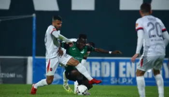 Superiore/ Nuk ka gola në Rrogozhinë, barazimi mes Egnatias dhe Vllaznisë bën të lumtur… Elbasanin