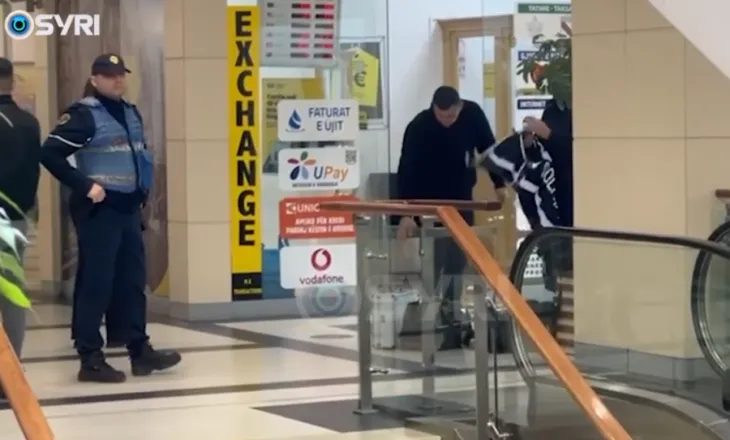 SYRI TV/ Grabitet pika e këmbimit valutor tek 5 Maji, foto e autorit – Mori 2 mln lekë