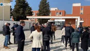 SYRI TV/ Lirohen 8 banorë të Baks Rrjollit-Gjykata penalizon banorët: s’mund të shkojnë te prona