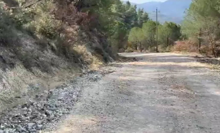 SYRI TV/ Mallakastër, banorët e Ngraçanit të shqetësuar për rrugën: Punët e rilindjes dëmtohen lehtë