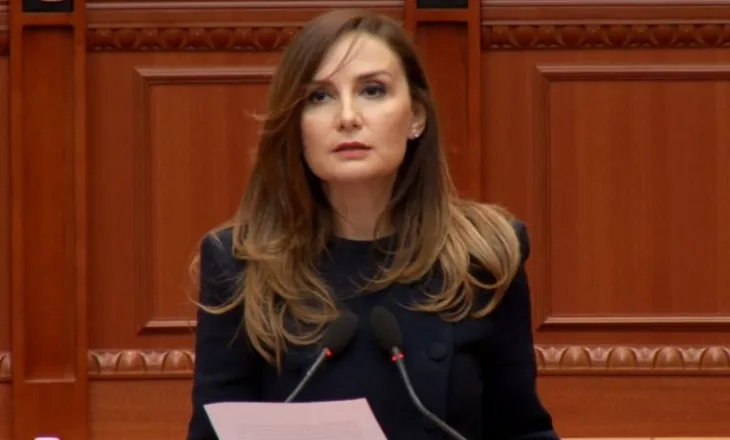 Tabaku: PS mbitakson shqiptarët për të mbajtur pushtetin! Shtresa e mesme paguan faturën e një sistemi të korruptuar