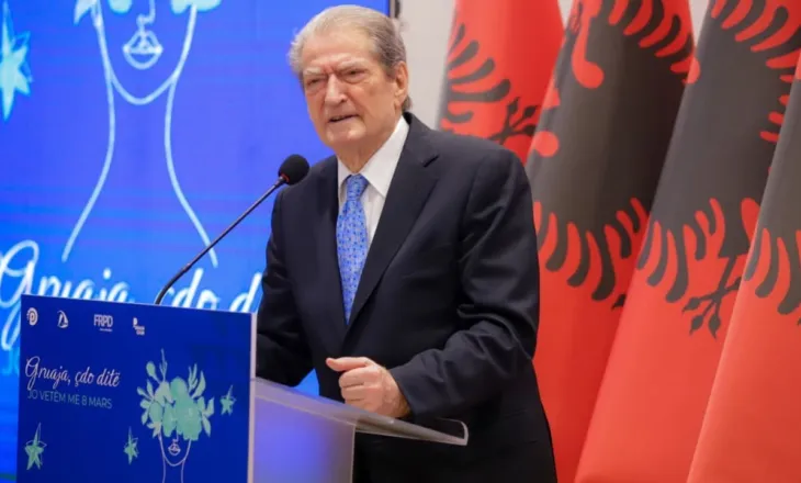 Takimi me gratë dhe vajzat për 8 Mars, Berisha i fton në protestën e radhës: Ne jemi vetë dallga, do i tregojmë vendin këtij regjimi