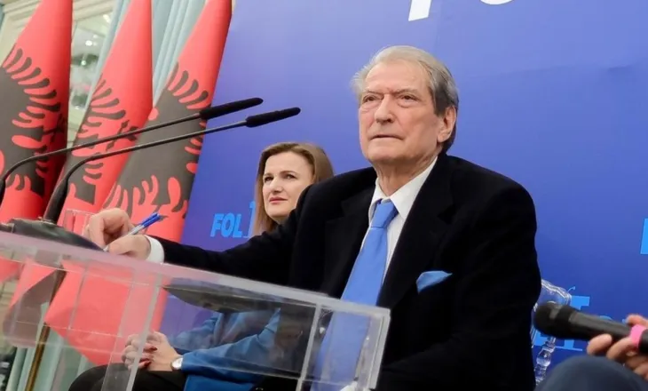 Takimi me gratë dhe vajzat për 8 Mars, Berisha i fton në protestën e radhës