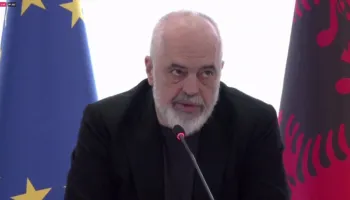 “Taksa e qarkullimit po iku nga nafta, do shkojë diku tjetër”, Rama: Po u vendos taksa te automjeti, do e paguajnë katërfish më shumë