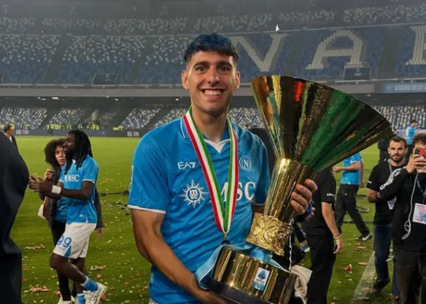 Talenti shqiptar braktis Italinë dhe u bashkohet kuqezinjve