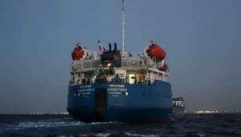 Tankeri rus i afrohet Kubës, duke sfiduar bllokadën amerikane të naftës