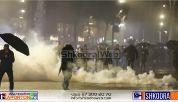 “Të bashkohemi kundër kreut të kësaj organizate kriminale”, Berisha njofton datën e protestës së radhës…