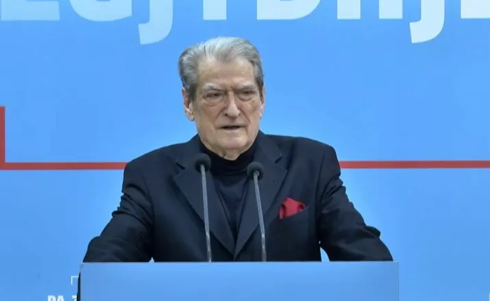 ‘Të gjitha portet i ka në dispozicion’,  Berisha: Narko-kryeministri emëron koordinator për klanet e drogës Agasin