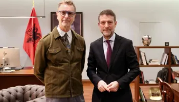 “Të gjitha rrugët të çojnë në Bruksel”, ministri i Jashtëm takon ambasadorin Gonzato: Shqipëri-BE, marrëdhënie gjithnjë e më të afërt