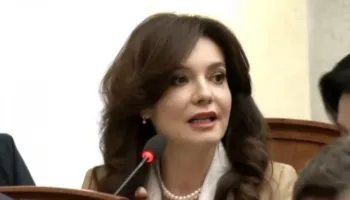 ‘Të gjithë nga vetja e kemi’: Thumbat e Elisës për të pandehurën Balluku