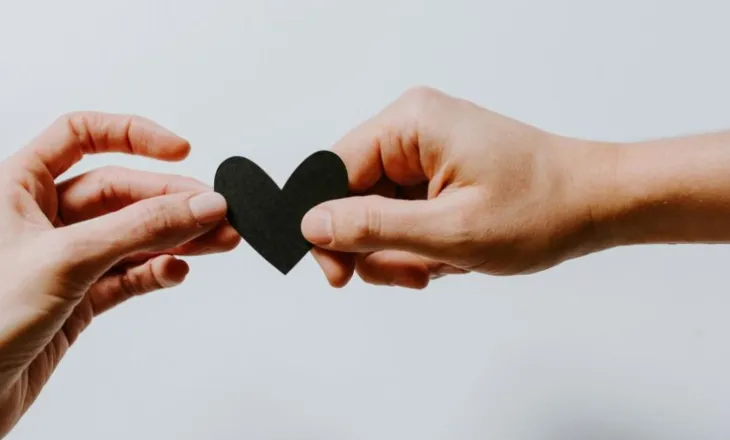 “Të papajtueshëm në dashuri!”/ Zbuloni se me cilën shenjë nuk mund të keni një marrëdhënie të mirë romantike