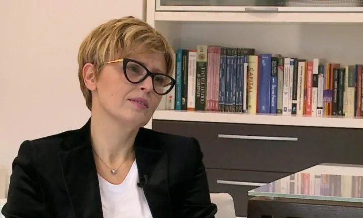 Të parët në kostot e karburantit por Delinës i ka mbetur vetëm të na shpjegojë taksën e qarkullimit!