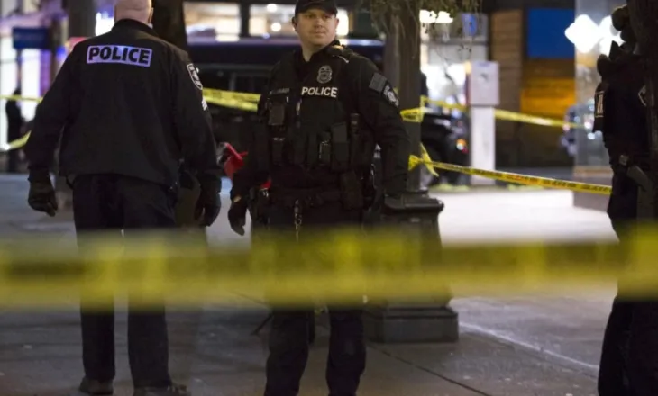 Të shtëna me armë zjarri në Universitetin e Virxhinias, dy të plagosur, policia ekzekuton autorin