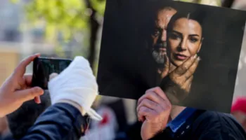 Televizioni publik polak: Përshkallëzohen protestat në Shqipëri pas skandalit të korrupsionit të zëvendëskryeministres Balluku