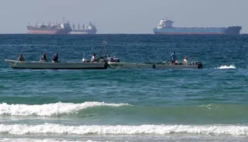 Tensionet e larta në Lindjen e Mesme, biznesmeni grek sfidon bllokadën, kalon naftë përmes Ngushticës së Hormuzit