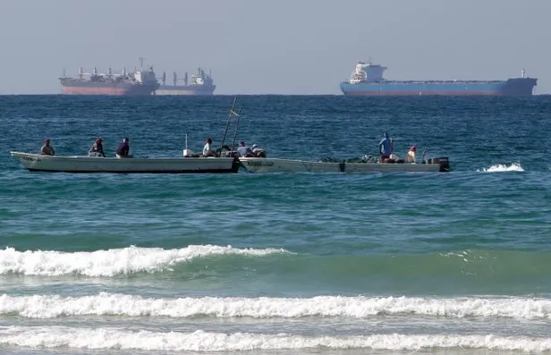 Tensionet e larta në Lindjen e Mesme, biznesmeni grek sfidon bllokadën, kalon naftë përmes Ngushticës së Hormuzit