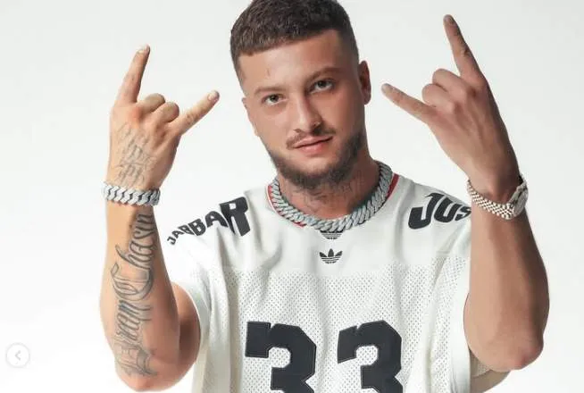 Tensionet në Lindjen e Mesme/ Ndodhet në Dubai, reagon Fero: Jam mirë