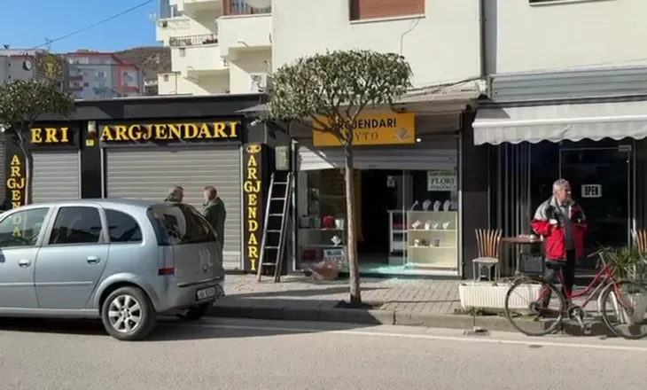 Tentohet grabitja e argjendarisë në Pogradec, pronari: Ka ndodhur mbi 3 herë, autorët s’janë gjendur