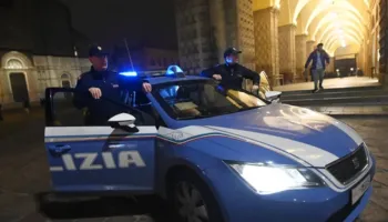 Tentoi të grabisë shtëpinë e një të moshuari dhe dhunoi karabinierin, pranga 37-vjeçarit shqiptar në Itali