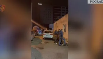 Tentuan të vjedhin argjendarinë në Pogradec, pranga dy të rinjve nga Mamurrasi