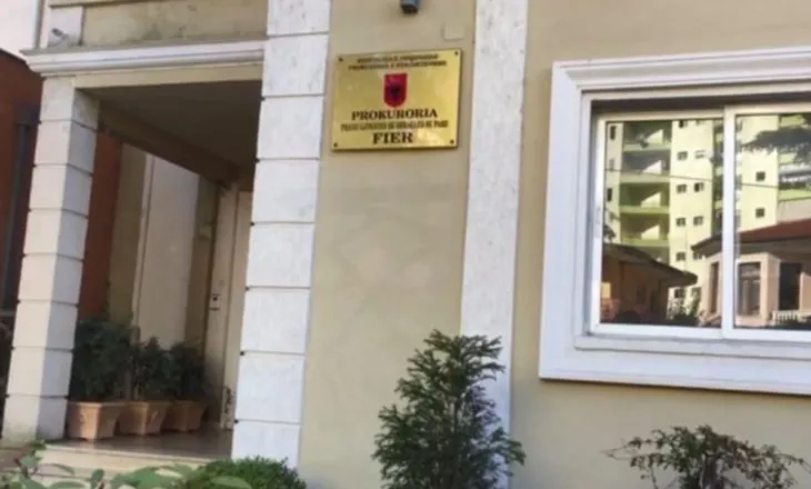 Tentuan të vrisnin një person për hakmarrje, dënohen me 20 vite burgim autorët në Fier