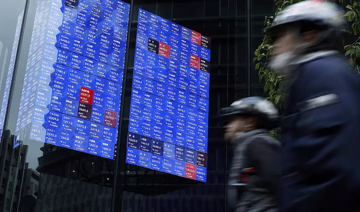 Tërmet financiar global, lufta në Lindjen e Mesme dhe bllokimi i Hormuzit rrëzojnë bursat