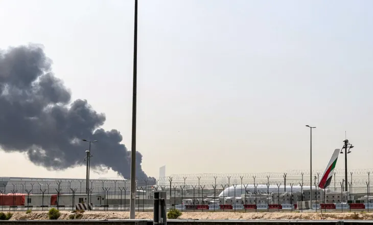 “The Daily Beast”: Dubai, aeroporti më i ngarkuar në botë zhytet në kaos nga sulmi me dron