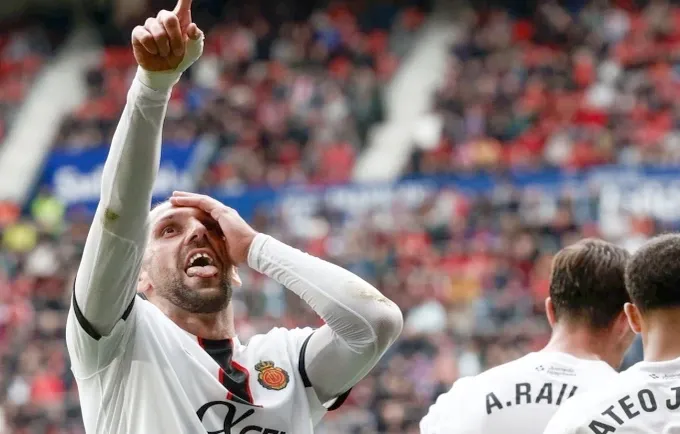 “The Guardian” shkrim për Vedat Muriqin: Ka shënuar 18 gola dhe mund ta thellojë rekordin