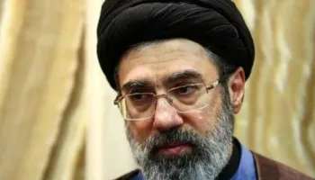 The Sun: Udhëheqësi i ri i Iranit është në koma dhe ka humbur një këmbë!