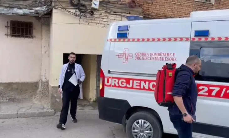 Tjetër dramë për familjen korçare, vajza e mitur tenton përsëri vetëvrasjen me hedhje nga pallati, e shpëton banori!